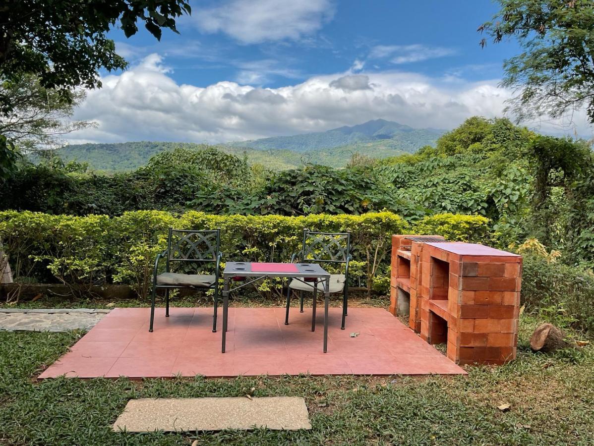 Villa Native House With Beautiful Pool Bagac Esterno foto